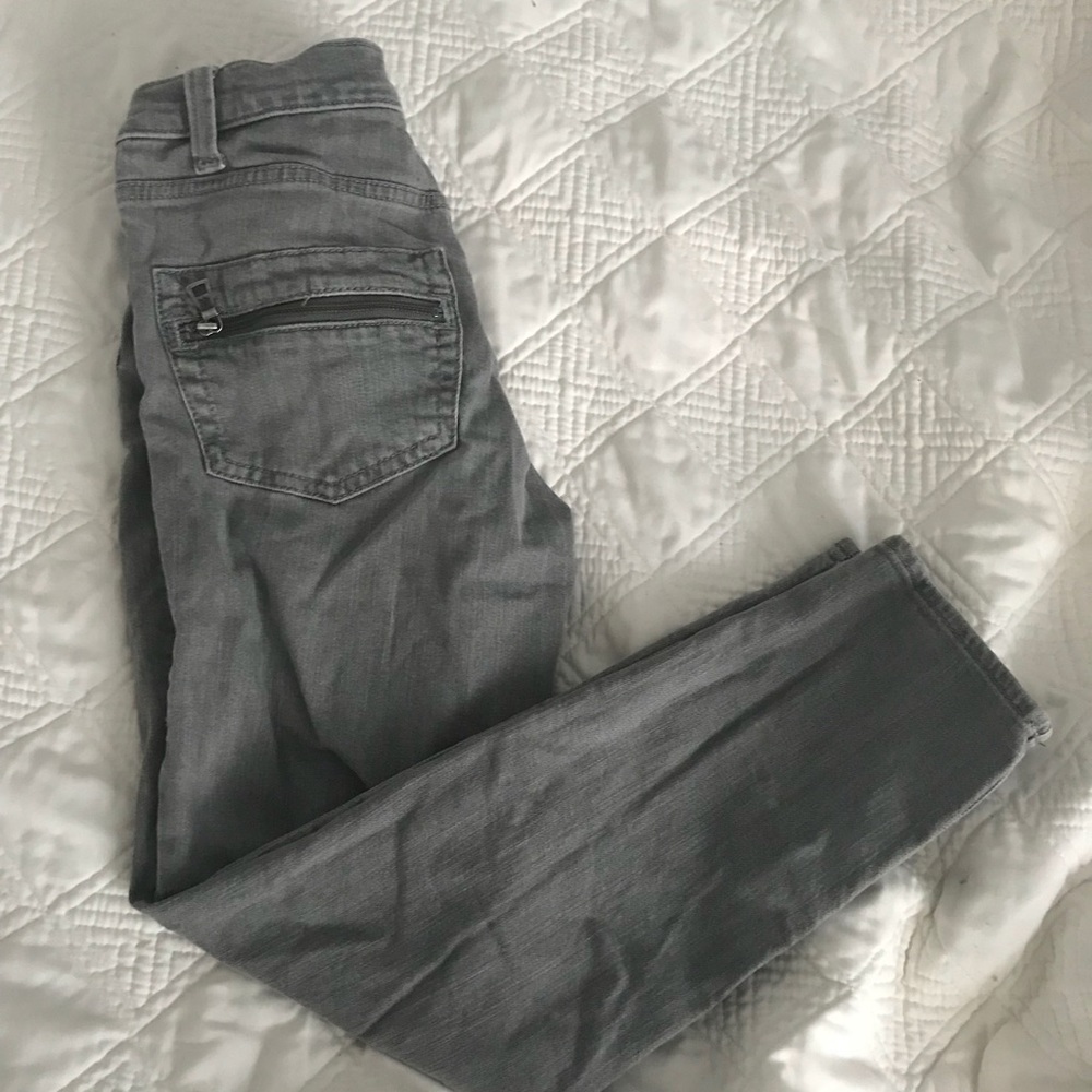 Rock & Republic Cropped Jeans